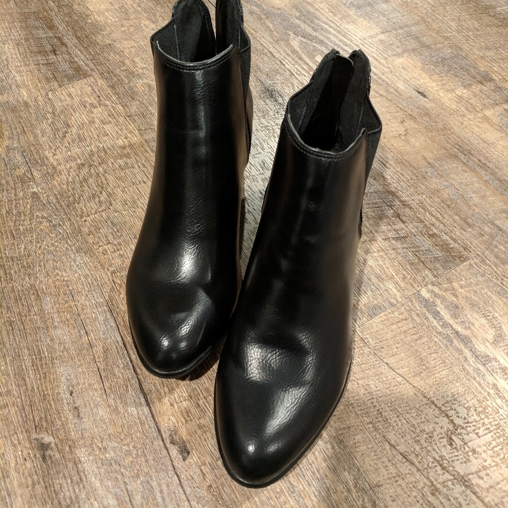 Boots for women